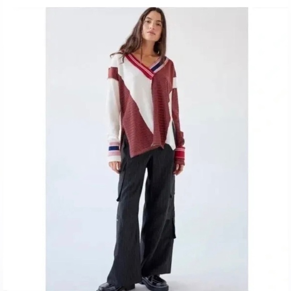 BDG Urban Outfitters Frazer Spliced Slouchy Sweater - Picture 2 of 13